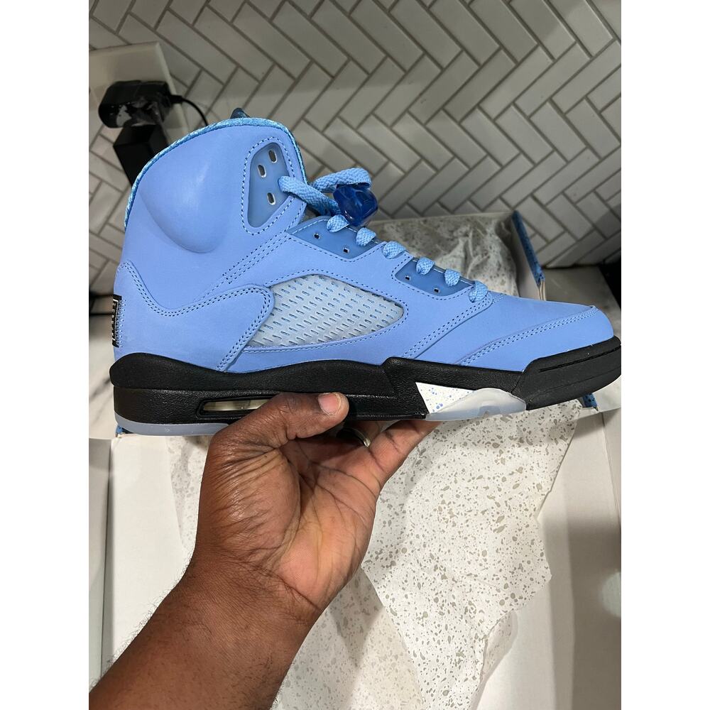 Nike Air Jordan 5 Retro UNC University Blue DV1310-401 Men’s Size 10 New w/ Box